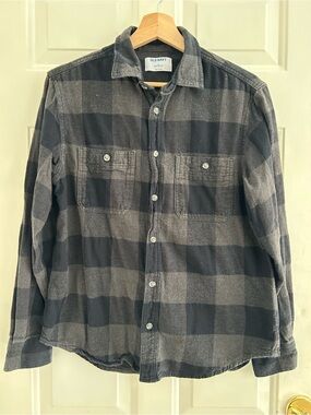 Old Navy Black and Gray Plaid Button-Down Shirt